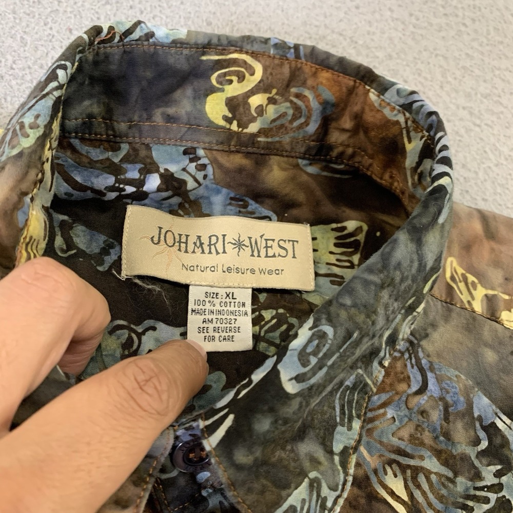 Johari West Shirt Mens XL Button Up Hawaiian Bass Fish All Over Print Pocket - Picture 3 of 9